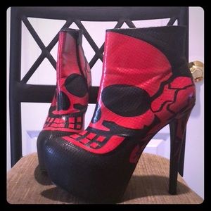 Black w/ Red Skull Print Booties